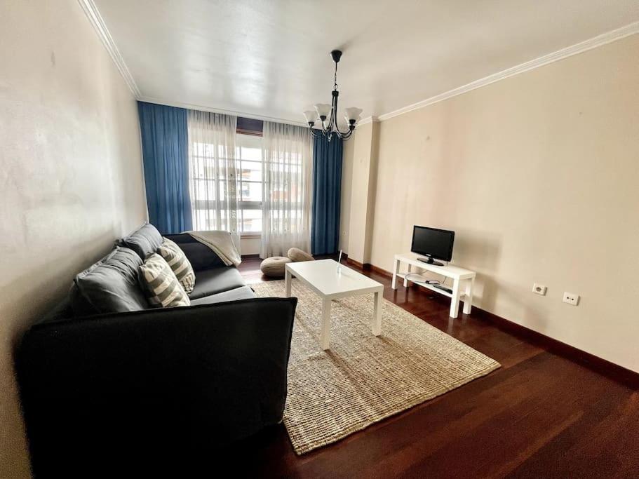 Agradable Apartamento Centrico En Cangas Exterior foto