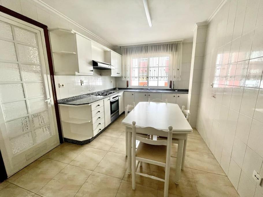 Agradable Apartamento Centrico En Cangas Exterior foto